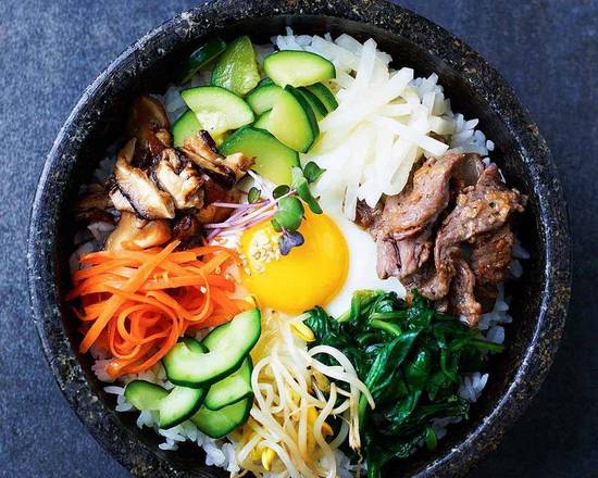 Mixed Rice with Vegetables (Bibimbap) (비빕밥 拌饭)